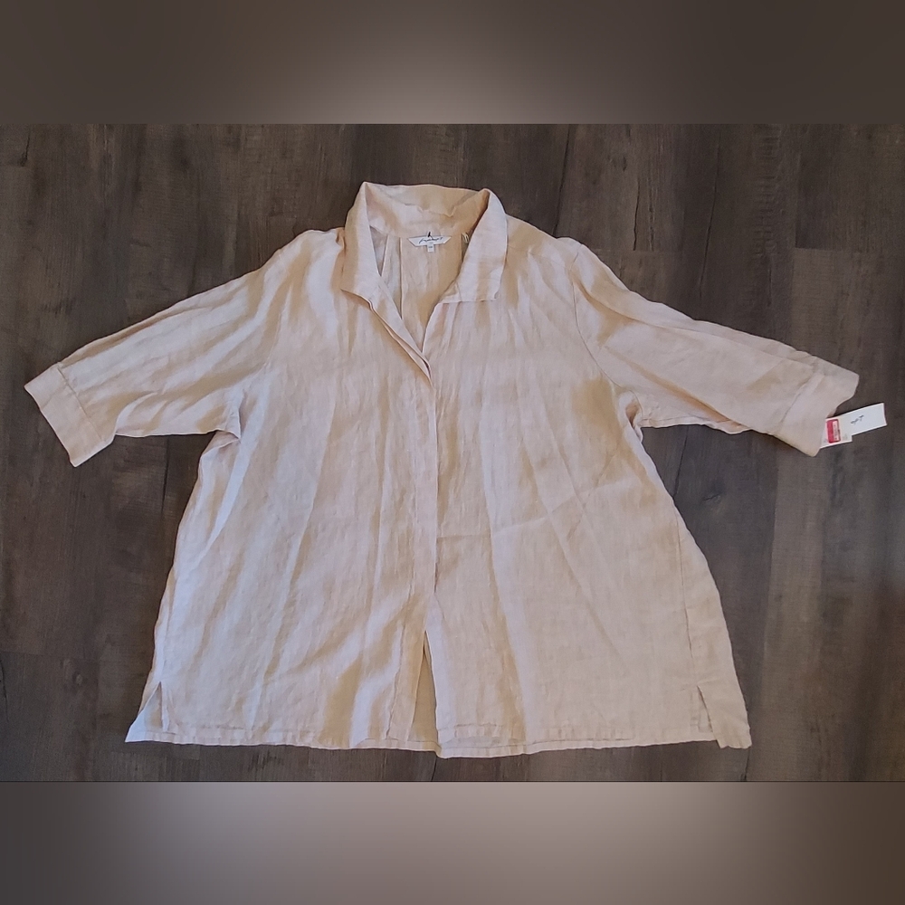 Women's beige linen tunic shirt by Foxcroft.